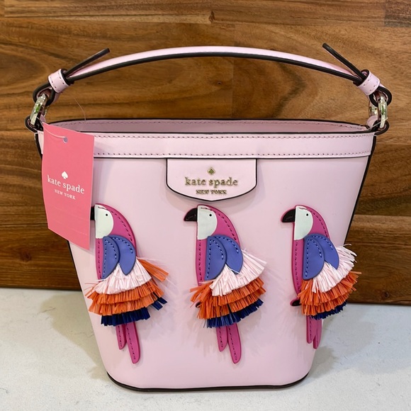 kate spade Handbags - NWT Kate Spade small bucket bag Pippa Flock Party